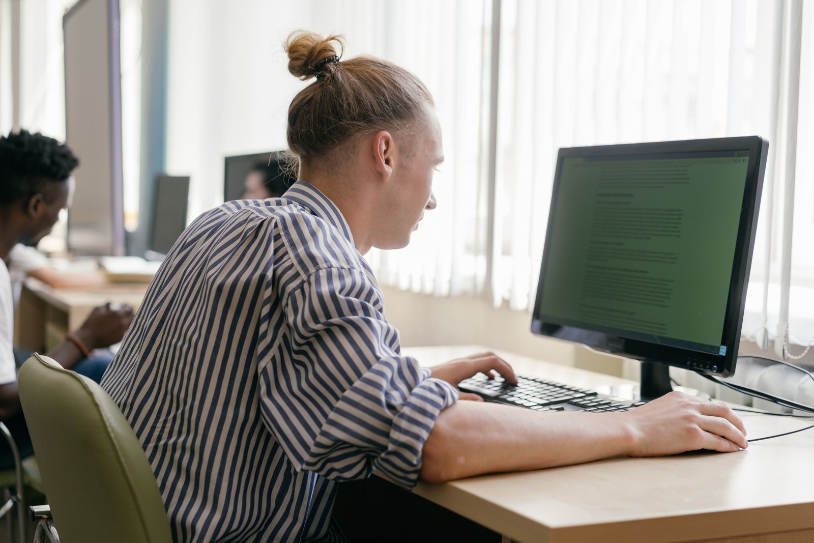 Computing Science at Fraser International College: A First-Year Pathway to Simon Fraser University