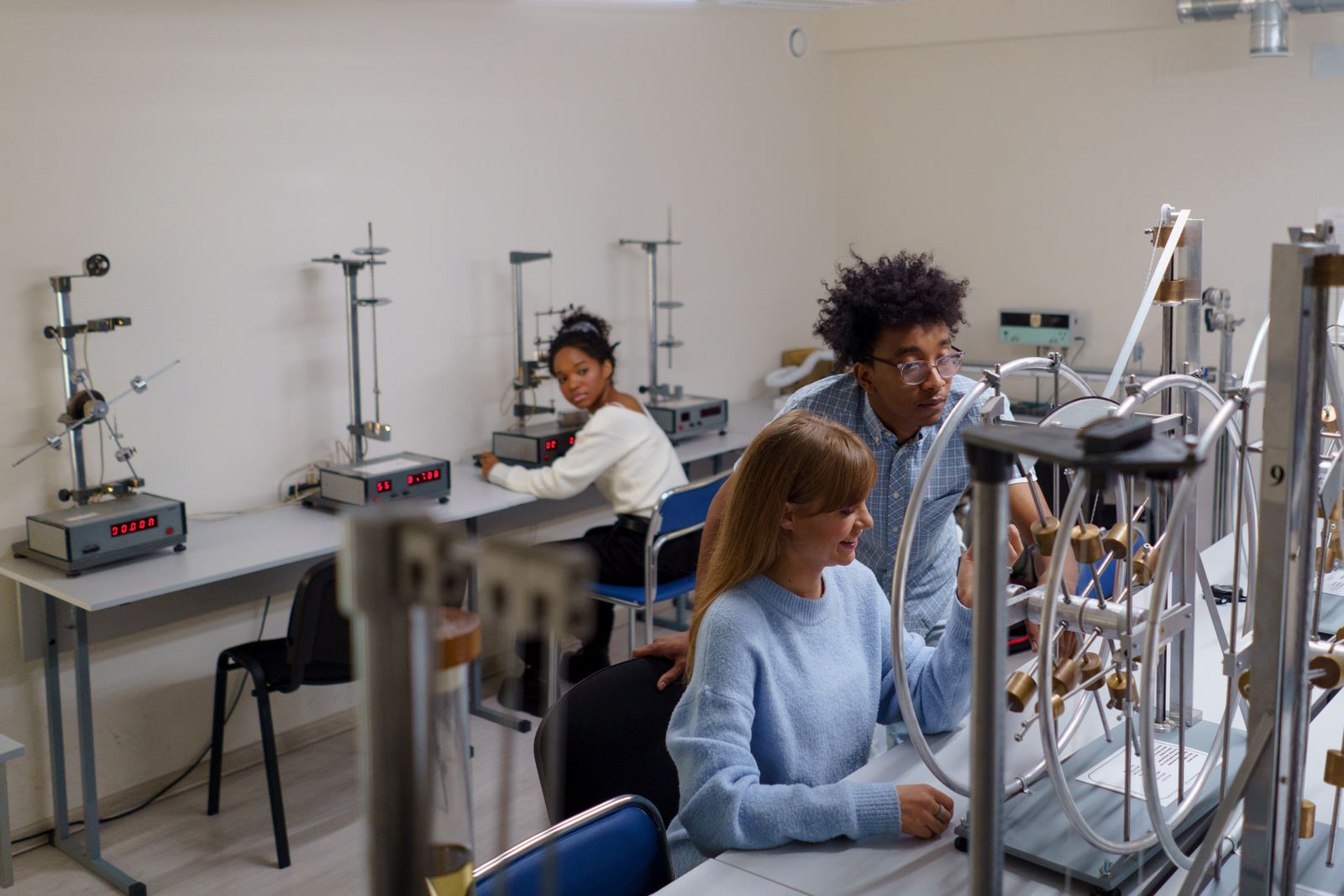 Discover Swinburne Design Factory Melbourne: Learning Innovation through Real-World Projects in Australia